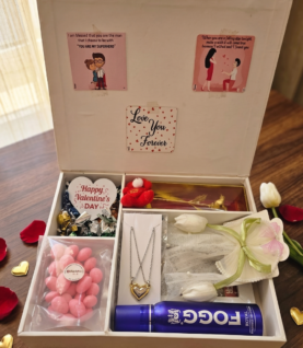 Dress Customised Hamper Box