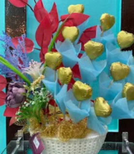 Heart shape Chocolate Bouquet with Blue Color Theme